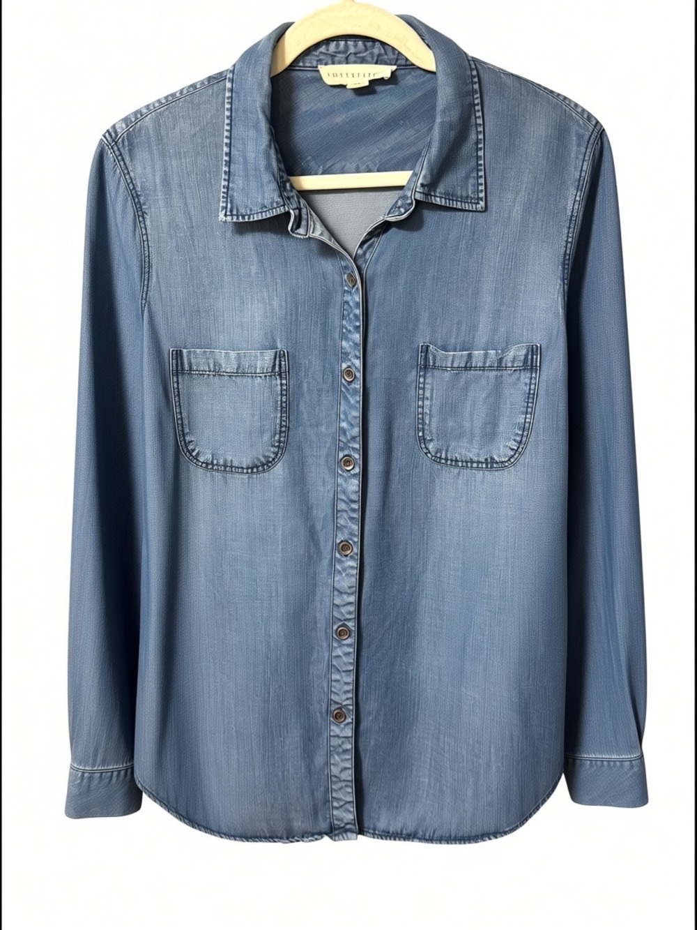 Love Stitch Chambray Button Up Shirt Women’s Medium Blue Denim Tencel